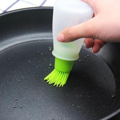 China Nontoxic Silicone Kitchen Baking Tool Oil Bottle Brush Odorless For BBQ for sale