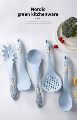 China Conjunto de utensilios de cocina de silicona portátil en venta