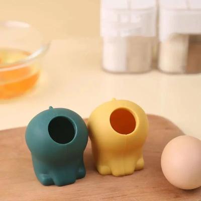 China Utilizador prático de utensílios de cozinha de silicone não tóxico separador de gema de ovo leve à venda