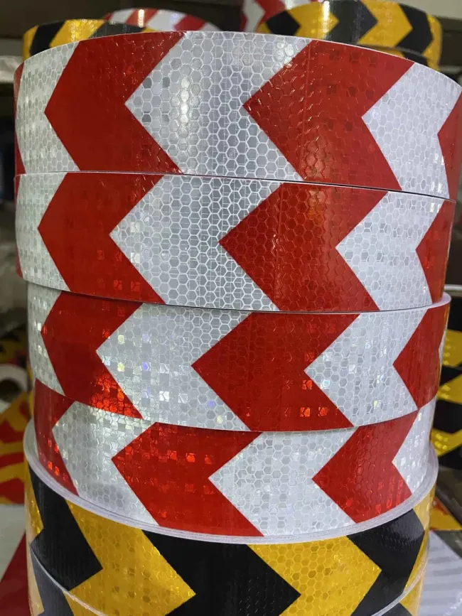 Inventory Traffic Safety Reflective PVC Film Engineering Grade Super Diamond Grade