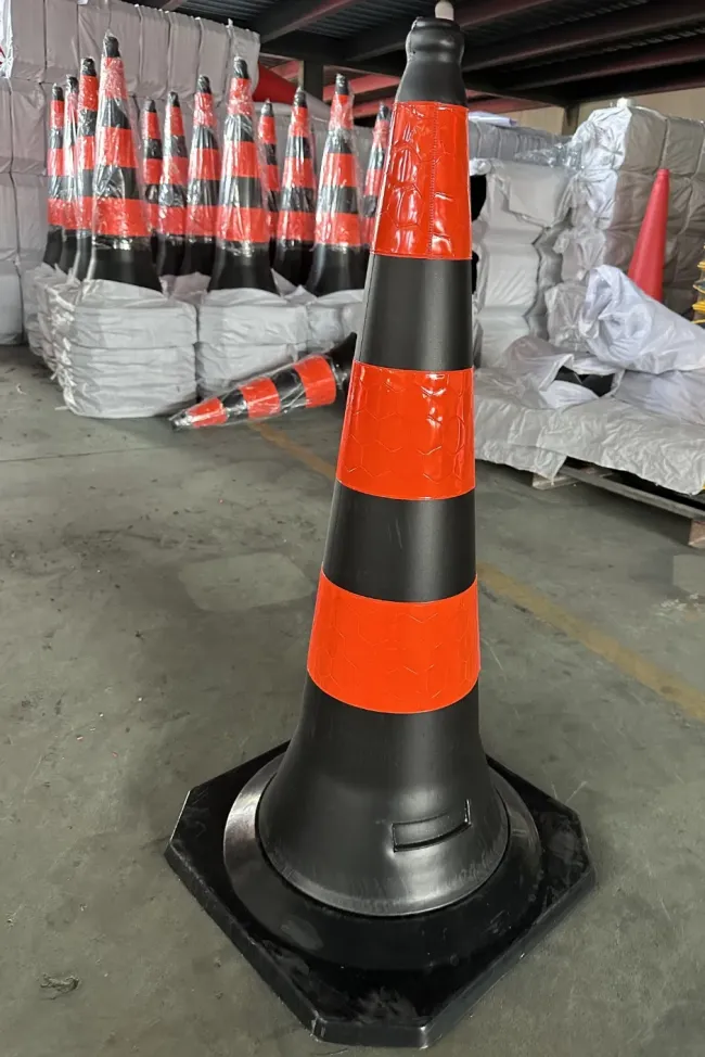 100cm Traffic Cones Israel PE Rubber Black Orange Warning Reflective Road Cones