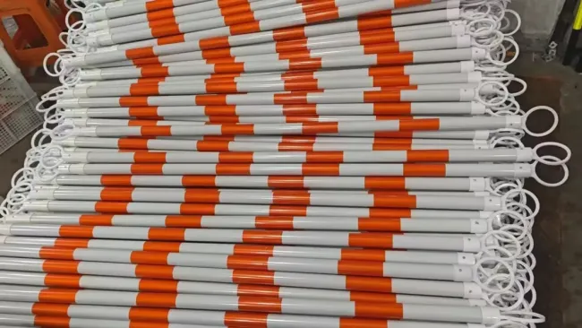 Extendable 130-213cm Retractable Traffic Cone Bar Safety Connecting Barrier Pole Bar for Traffic Cone Us$1.50
