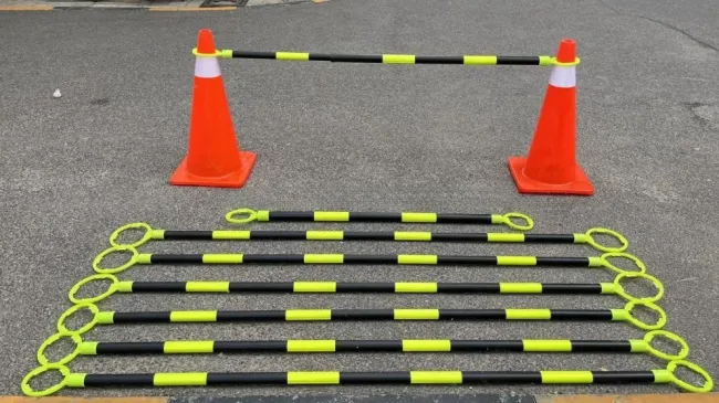 Extendable 130-213cm Retractable Traffic Cone Bar Safety Connecting Barrier Pole Bar for Traffic Cone Us$1.50