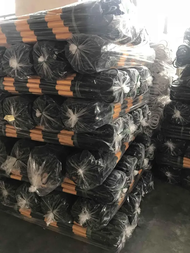 Extendable 130-213cm Retractable Traffic Cone Bar Safety Connecting Barrier Pole Bar for Traffic Cone Us$1.50