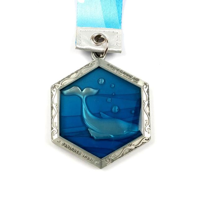 3D-Transparent-enamalled-10K-Finisher-Medal-for-Wild-Online-Run-(1)