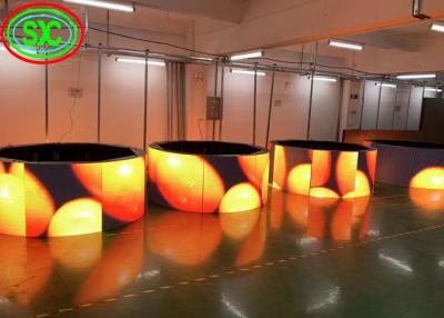 China Alamedas flexibles ligeras de 1R1G1B P5 que cuelgan la pantalla de la pantalla LED en venta