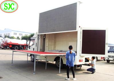 Chine le camion p10 mobile polychrome extérieur a mené un meilleurs texte de visionnement d'affichage et graphique et vidéo à vendre