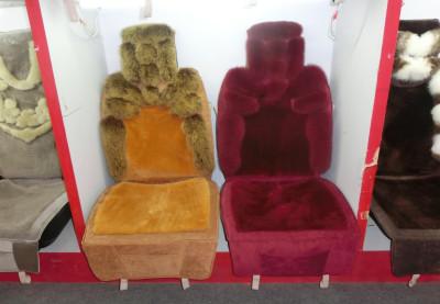 China Beige Burgundy Sheepskin Bucket Seat Pad For Cars Customised for sale
