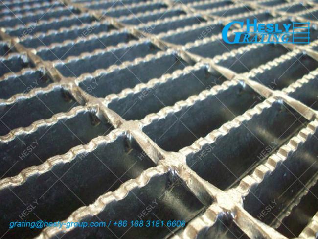 anti skidding serrated bar grating