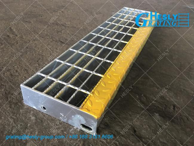 HESLY Grating stair treads