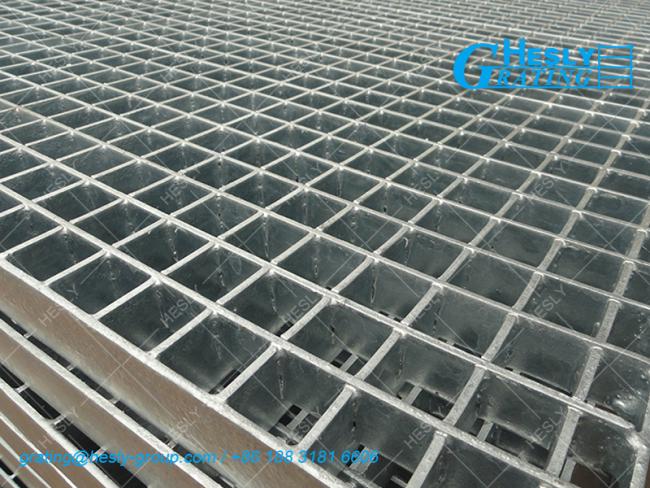 pressure locked bar grating
