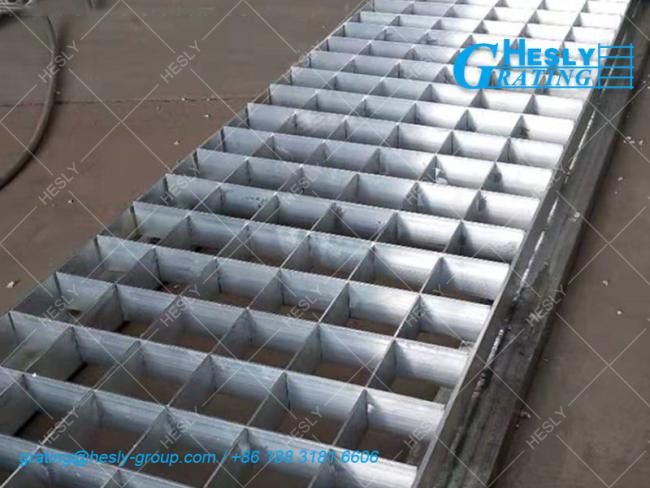 press locked bar grating