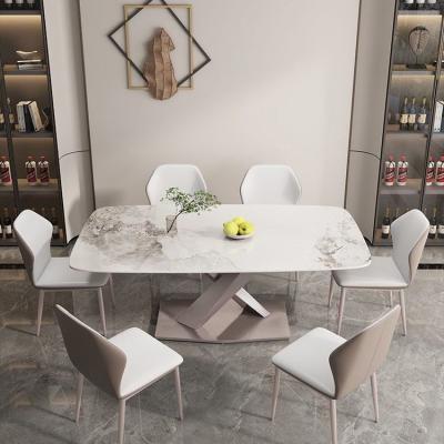 China Quartz Stone Tabletop Luxury Wood Dining Table Set OEM ODM à venda
