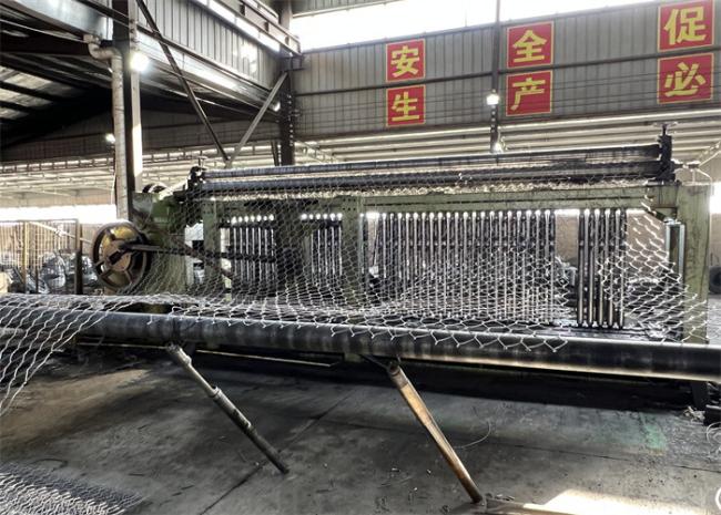 1m-6m Gabion Wall Mesh High Tensile Strength 380-550N/mm2 and Length 1m-6m