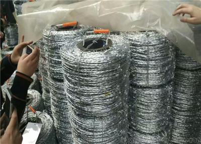 China Military 50kg Concertina Razor Barbed Wire 20g Zinc Coated for sale