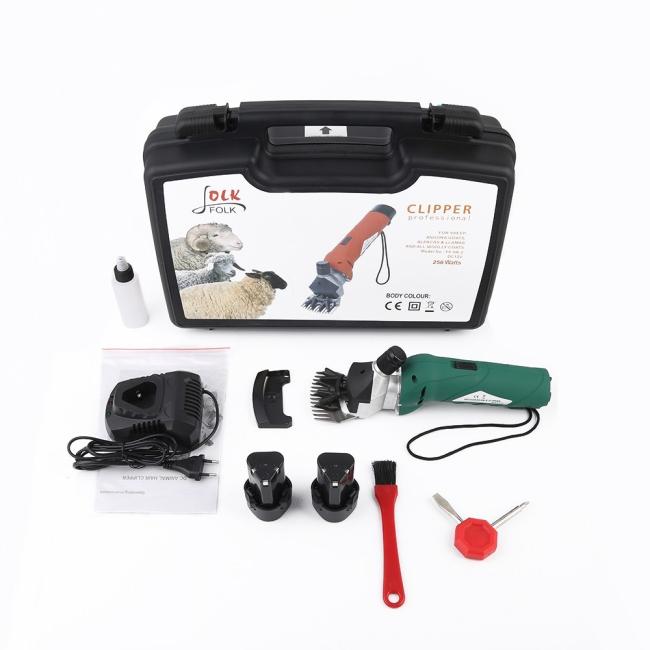 Professional 180W rechargeable sheep clipper in use