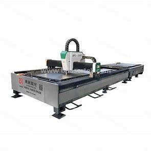 China New Type 1530 CNC Stainless Sheet Metal Fiber Laser Cutting Machine Price à venda