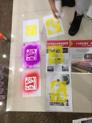 Китай Экологическая дружелюбная Washable краска для пульверизатора аэрозоля брызг мела для детей продается