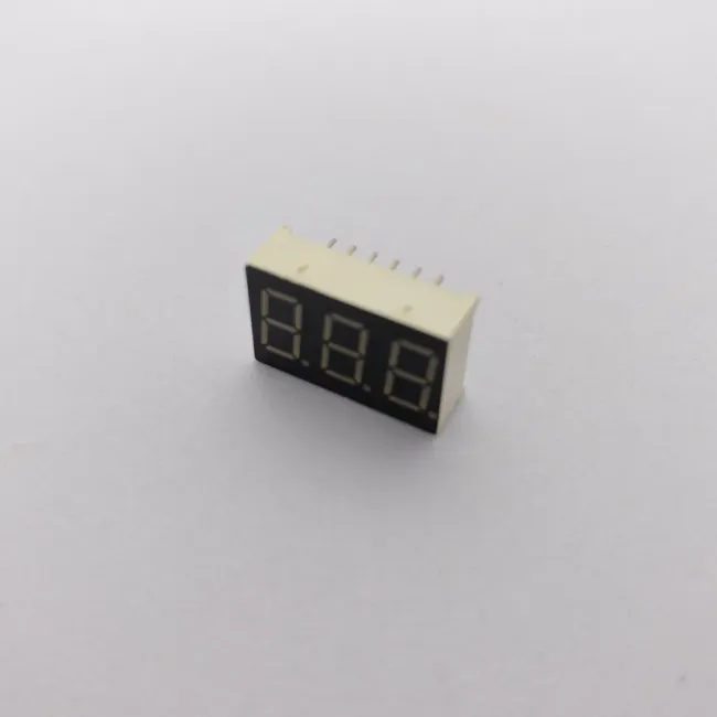 Bright Red 0.36-Inch 3 Digit LED Display for Temperature and Humidity Monitoring