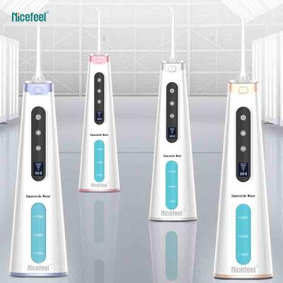 China Whitening Teeth Portable Dental Flosser 1600mah Battery With Superoxide Water for sale