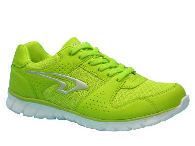 China Fresh color hot selling brands model sports shoes for men for sale