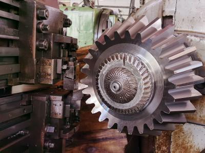 China AISI 8620 Straight Bevel Gears ISO 8-9 Grade Induction Hardened 62 HRC for sale