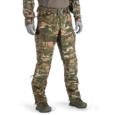 China El ejército táctico del camuflaje del CP jadea los pantalones militares de la prenda impermeable respirable de YKK en venta
