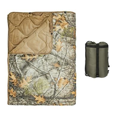 China Edredón al aire libre Nap Blanket Button Multifunctional Quilt del camuflaje del algodón de la emergencia que acampa en venta