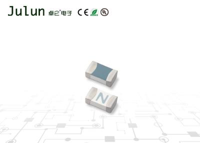 China A placa de circuito eletrônico cerâmica ativa rápida funde a proteção alta da corrente de impulso 32V à venda