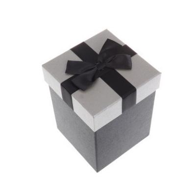 China Empaquetado de encargo de las cajas del chocolate de las cajas de presentación del chocolate del tablero de papel en venta