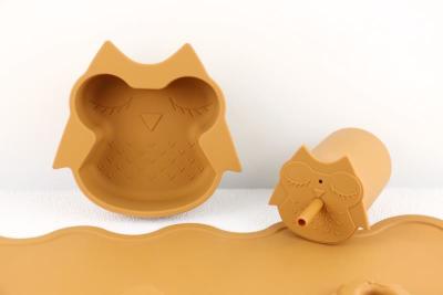 China Full Silicone Straw Cover In 3D Design Lightweight Silicone Baby tableware set for sale