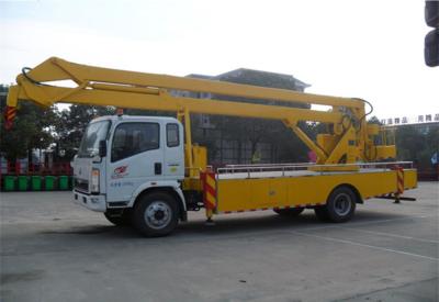 China El camión de elevación de la plataforma de SINOTRUK HOWO 120kw/Hp, el camión de elevación telescópico 6 RUEDA en venta