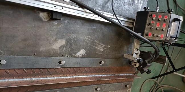 Portable Magnetic Welding Machine Tank Welding Tractor with MIG Welding Machinery Source