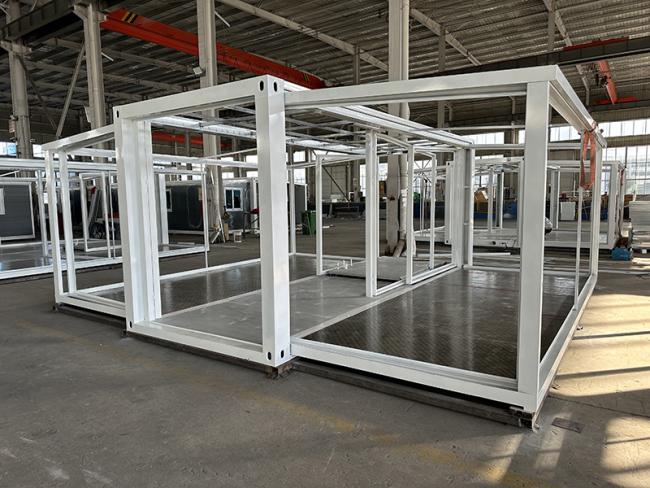 Grande expandable container home frame