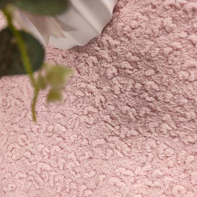 China Pink Polyester Sherpa Fleece Fabric 445 Gsm Winter Warm Thick Blanket for sale