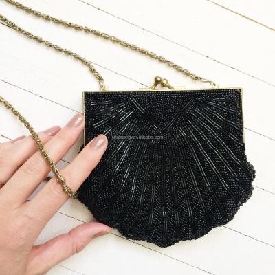 China Factory Custom Vintage Beaded Clam Shell Evening Bag, Beaded Seashell Clam Shell Purse Evening Bag Gold Tone Chain Strap for sale