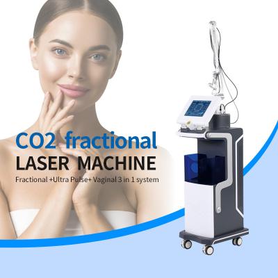 China la máquina fraccionaria del tratamiento del laser del CO2 10600nm para volver a allanar/acné de la piel marca con una cicatriz en venta