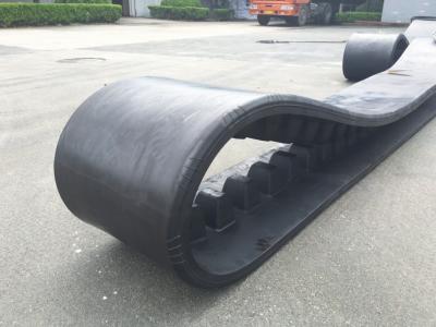 China Durable CAT Asphalt Paver Rubber Tracks Less Damage To The Ground Surface for sale