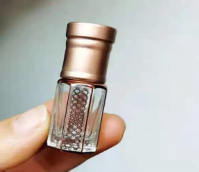 High-Precision Screen Printing for Unique Glass Bottle Designs