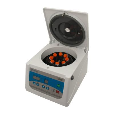 China 200mm Height 99min Mini Benchtop Centrifuge 3A Single Phase Desktop for sale