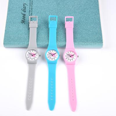 China Colorful Kids Water Resistant Watches With Japan Original Battery for sale