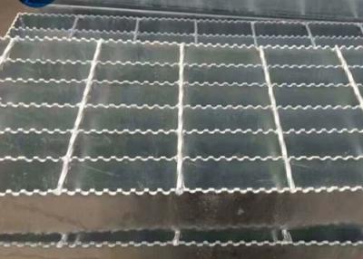 China Metal Carbon Steel Galvanized Serrated Bar Grating For Construction And Sidewalk for sale