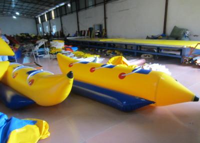 China El barco de plátano inflable del agua Towables para el parque del agua pequeño explota el juguete del agua del barco de plátano para los niños en venta