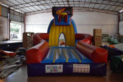 China Juegos inflables materiales del deporte del PVC, juego de baloncesto inflable de la clavada emocionante en venta