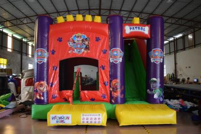 中国 8年以下の子供のためのスライドを持つ商業足のパトロールのテーマのコンボの膨脹可能な警備員 販売のため