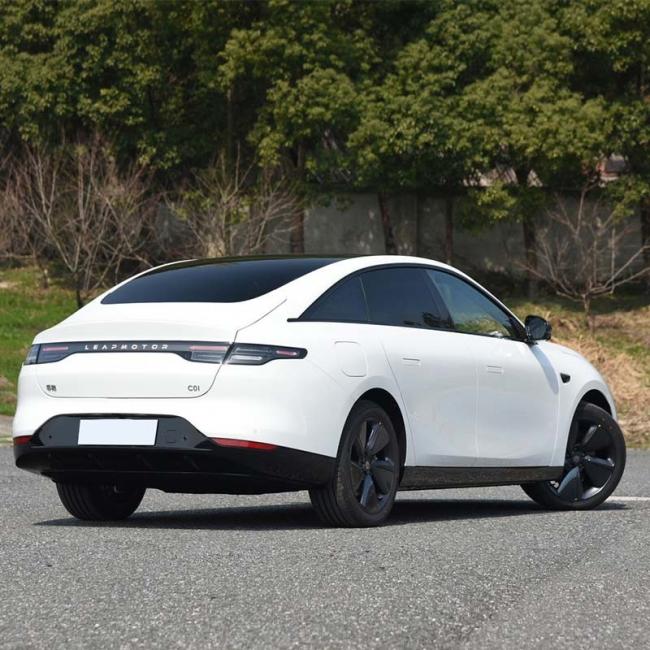 Leapmotor C01 4 Wheels Drive 4WD Electric Sedan New EV Car Electric Energy Car