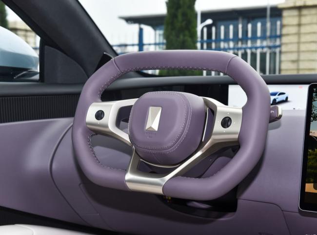 New Energy Vehicles Dual Motor Avatr 12 4WD Edition Pure electric Sedan Car