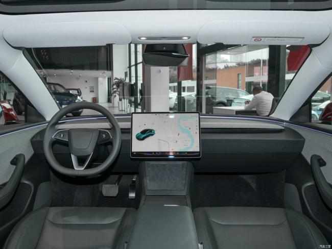 High Speed 4 Doors 5 Seats Electric Vehicle Tesla Model 3 Long Rang EV Sedan Car used