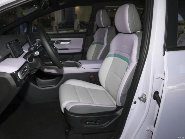 Automotive Aion Y Electric Car Compact 5-Door 5-Seater SUV Cars New Energy Vehicles