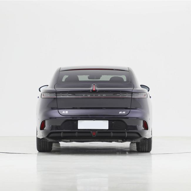 4WD Driven Vehicles Hybrid Electric Sedan Car with 5 Seats